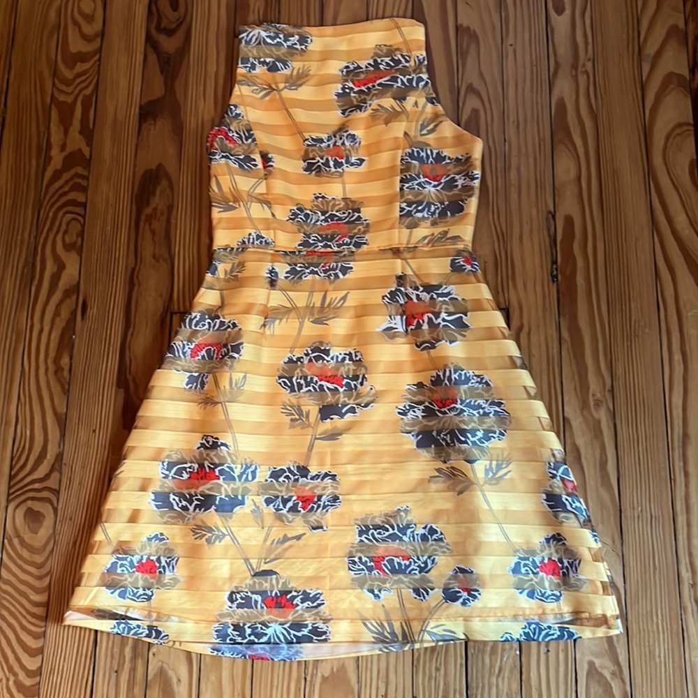Banana Republic dress - Picture 2 of 2